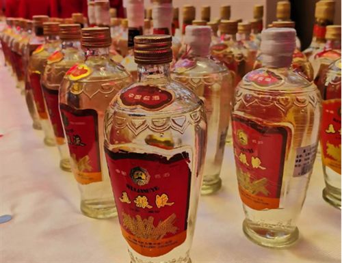 业：专业上门高价回收名酒老酒pg电子模拟器试玩京城亚南酒(图3)