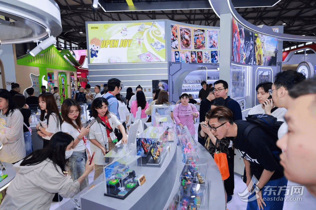 星卡亮相上海玩具展全球超2600个IP同